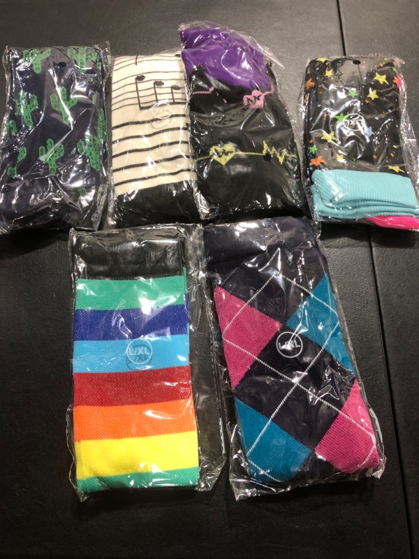 Photo 1 of 6 Pair of Socks Size XL 