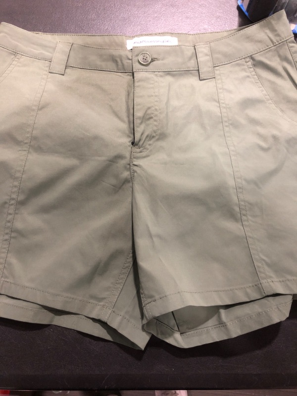 Photo 1 of Amazon Essentials size 10 olive color shorts