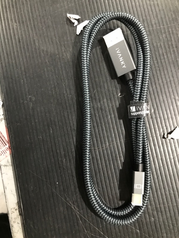 Photo 1 of c type 6 ft usb charging cable