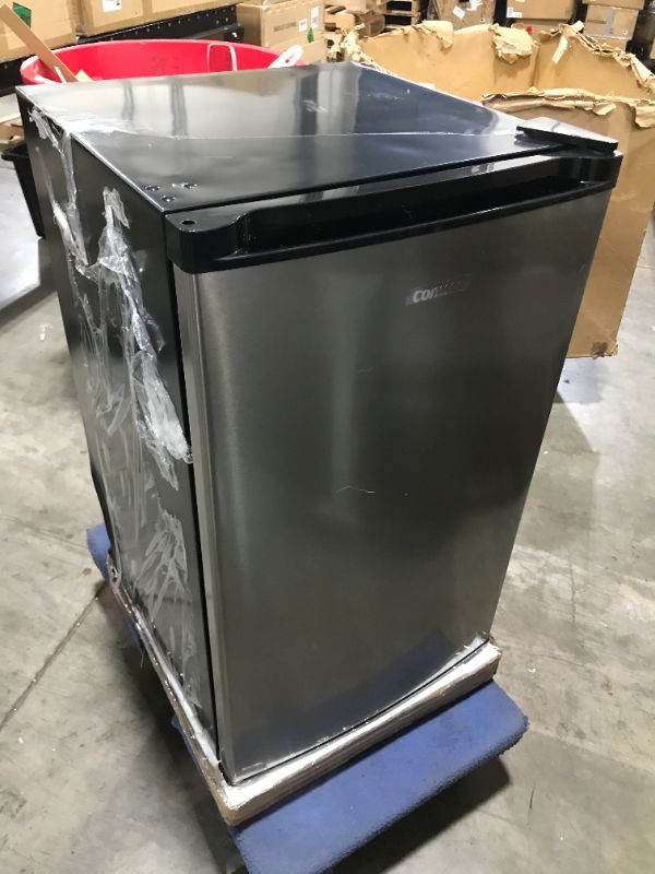 Photo 2 of Comfee CRM44S3AST Refrigerator, 4.4, Stainless Steel
