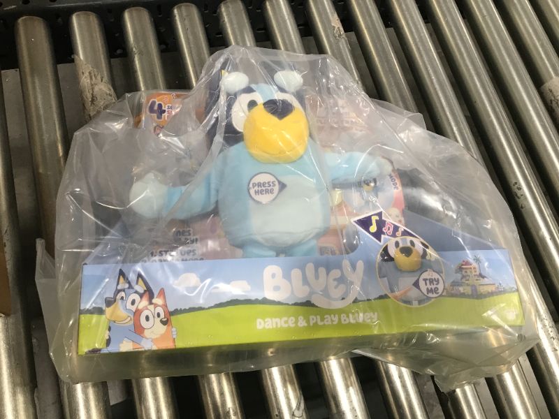 Photo 2 of Bluey Dance & Play Electronic Stuffed Animal

