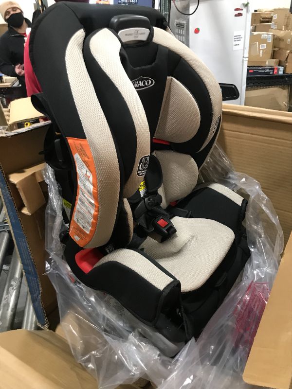 Photo 3 of Graco - Extend2Fit 3-in-1 Car Seat - Stocklyn