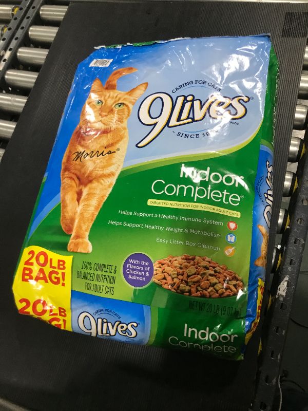 Photo 2 of 9Lives Indoor Complete Cat Food, 20-Pound Bag - BEST BY 02/17/2023