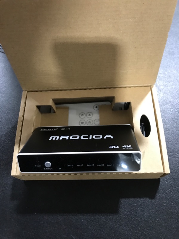 Photo 2 of MROCIOA - HDMI SWITCH - D501 