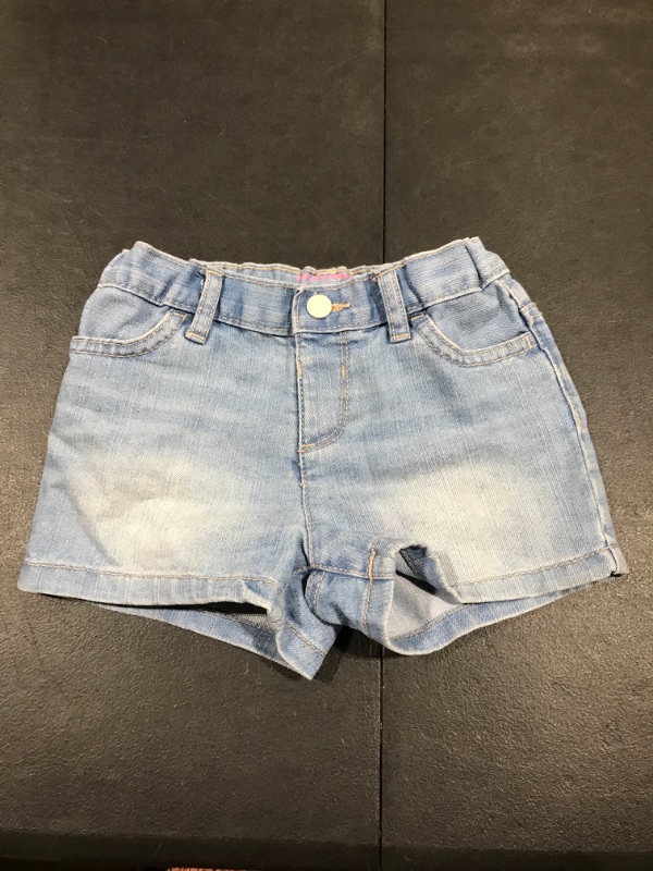 Photo 1 of GIRLS SHORTS CHILDRENS PLACE BRAND
SIZE 4T