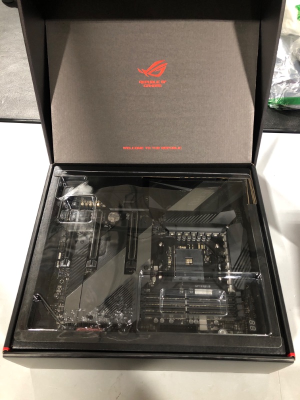 Photo 2 of ASUS ROG X570 Crosshair VIII Hero (Wi-Fi) ATX Motherboard with PCIe 4.0, on-Board WiFi 6 (802.11Ax), 2.5 Gbps LAN, USB 3.2, SATA, M.2, Node and Aura Sync RGB Lighting
OPEN BOX FOR PHOTOS 