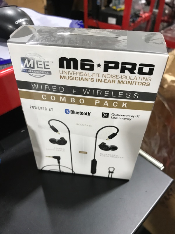 Photo 4 of MEE Audio M6 Pro 2nd Gen. Musician S in-Ear Monitors Wired+Wireless Combo Pack (Black)