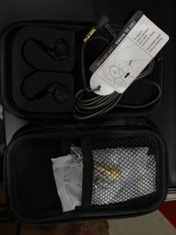 Photo 2 of MEE Audio M6 Pro 2nd Gen. Musician S in-Ear Monitors Wired+Wireless Combo Pack (Black)