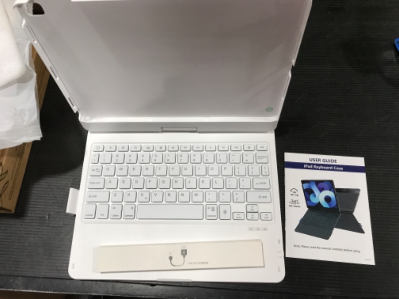 Photo 1 of ipad 8th gen case with keyboard jp164 white