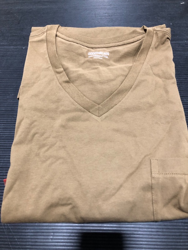 Photo 1 of Amazon Brand - Goodthreads Men's Slim-Fit "the Perfect V-Neck T-Shirt" Short-Sleeve Cotton, Medium Brown XX-Large Tall
