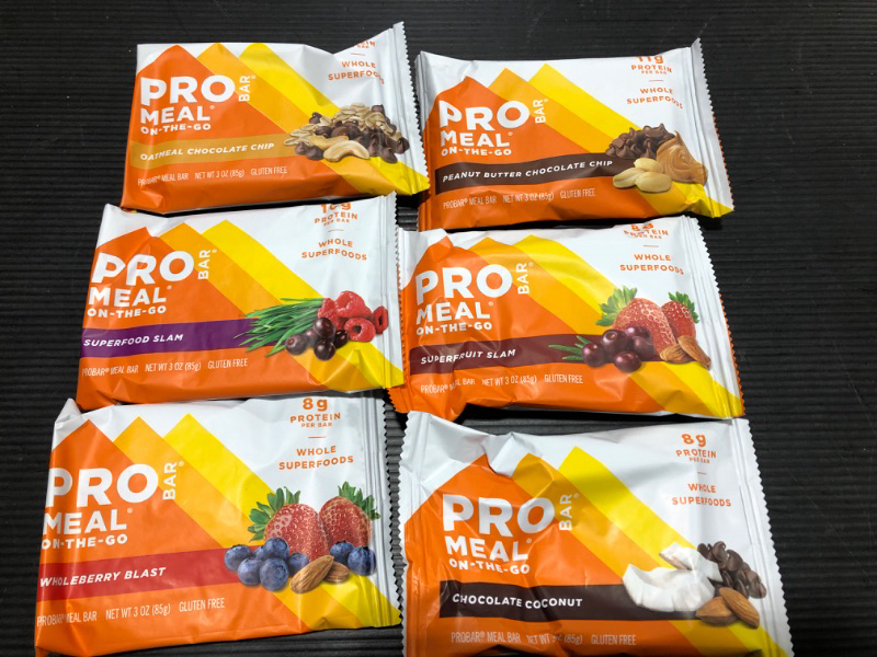 Photo 1 of  Organic Peanut Butter Chocolate Chip Bar,OATMEAL CHOCOLATE CHIP,SUPER FRUIT SLAM,CHOCOLATE COCONUT,SUPERFOOD SLAM,WHOLEBERRY BLAST -12x3 Oz
EXP APRIL 14/2023