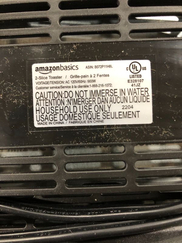 Photo 3 of AMAZON BASICS TOASTER