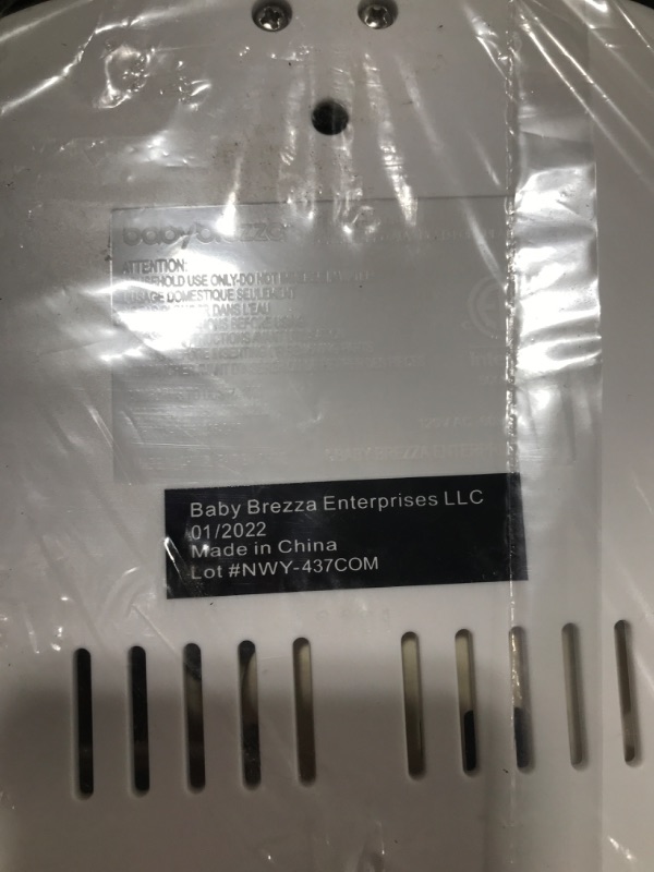 Photo 3 of Baby Brezza Formula Pro Advanced Formula Dispenser Machine - Automatically Mix a Warm Formula Bottle Instantly - Easily Make Bottle with Automatic Powder Blending