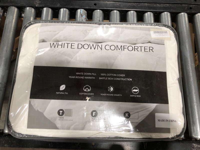 Photo 2 of Amazon Basics Down Alternative Bedding Comforter Duvet Insert - Twin, White, All-Season