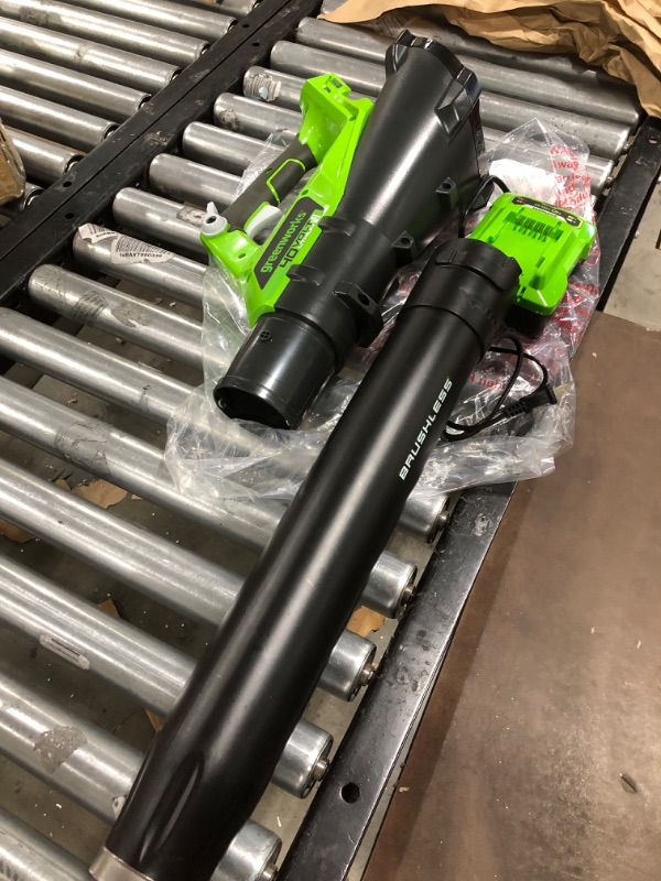 Photo 1 of Greenworks 40V (550 CFM / 130 MPH) Brushless Axial Leaf Blower 4Ah USB Battery and Charger Brushless Blower (4.0Ah) Leaf Blower