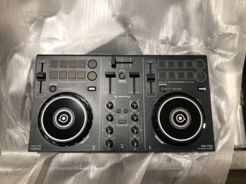 Photo 2 of Pioneer DJ DDJ-200 Smart DJ Controller
