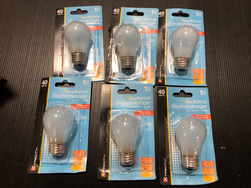 Photo 1 of 6 LIGHT BULBS 40WATTS
1 IS OPEN PACKAGE