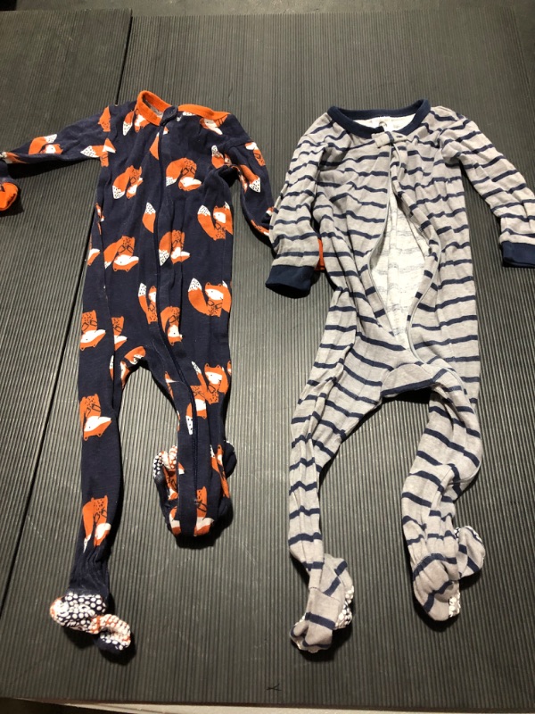 Photo 1 of 2 BABAY PAJAMAS SIZE 18 MONTHS
USED