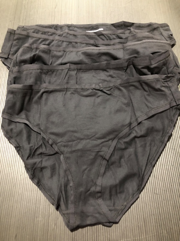 Photo 1 of AMAZONS ESSENTIALS WOMENS UNDERWARES SIZE XXL
10PK