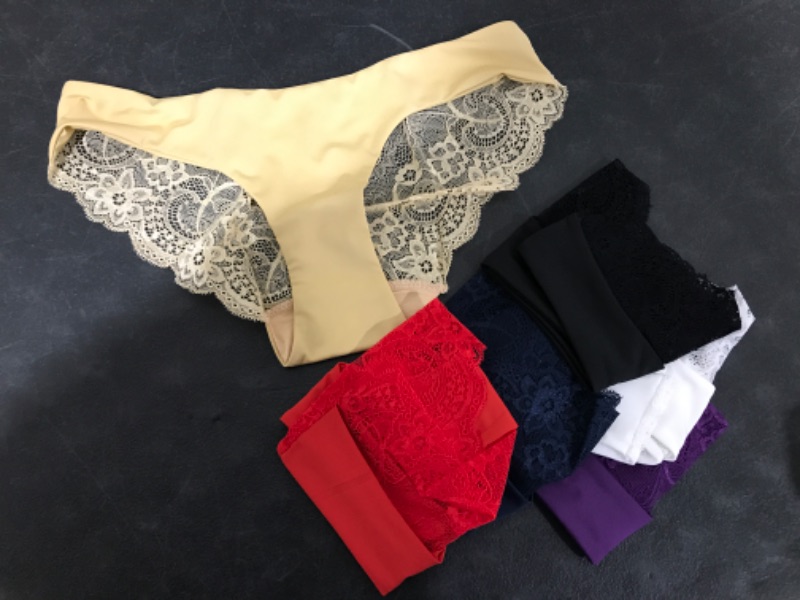 Photo 1 of 6 PACK LACE UNDERWEAR SIZE L 