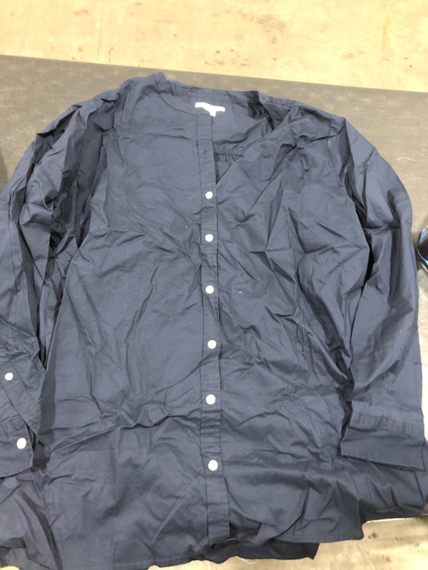 Photo 1 of AMAZON ESSENTIALS NAVY BLUE BUTTON UP SIZE XL 