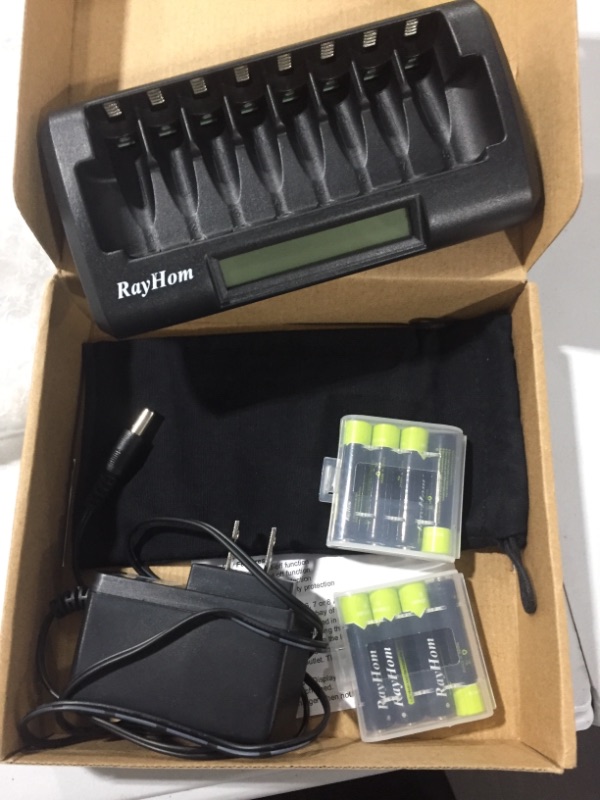 Photo 1 of Rayhom Battery Charger with display