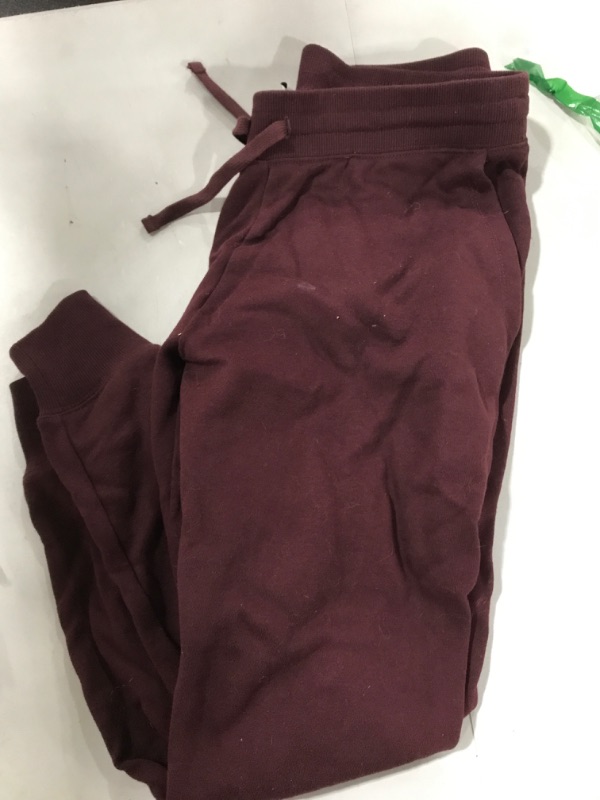 Photo 1 of Amazon Essentials Size M Burgundy Sweats 