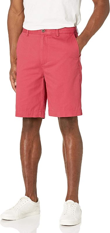 Photo 1 of Amazon Essentials Men's Classic-Fit 9" Short (Size 42)
