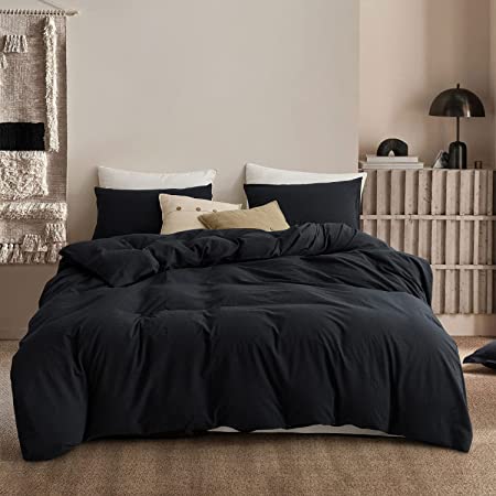 Photo 1 of Amazon Basics Light-Weight Microfiber Duvet Cover Set with Zipper Closure - Full/Queen, Black with sheet set 

