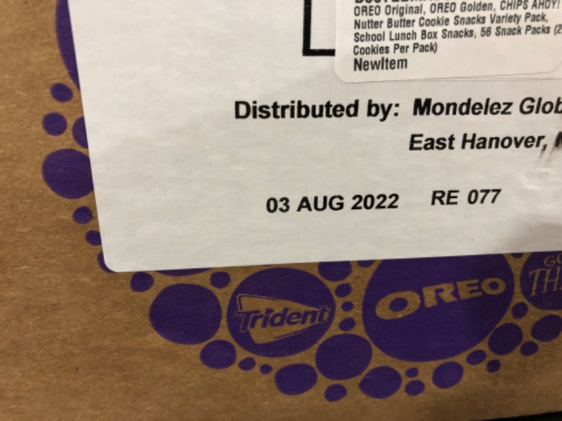Photo 1 of OREO Original, OREO Golden, CHIPS AHOY! & Nutter Butter Cookie Snacks Variety Pack, Holiday Christmas Cookies, 56 Snack Packs (2 Cookies Per Pack) exp 03 aug 2022