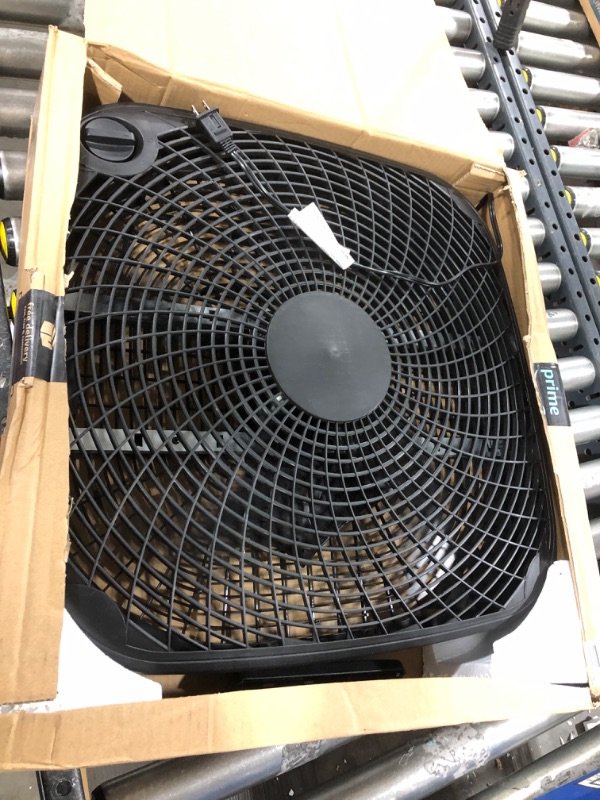 Photo 2 of Amazon Basics 3 Speed Box Fan, 20-Inch 20-inch Box Fan