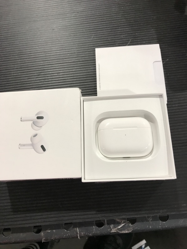 Photo 2 of Apple AirPods Pro