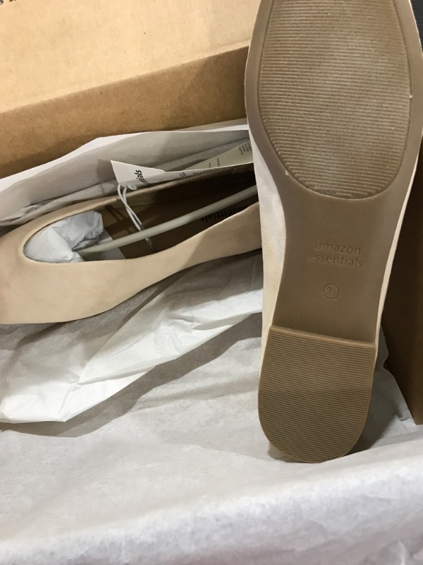 Photo 2 of Amazon Essentials Women's Square-Toe Ballet Flat SIZE 9.5