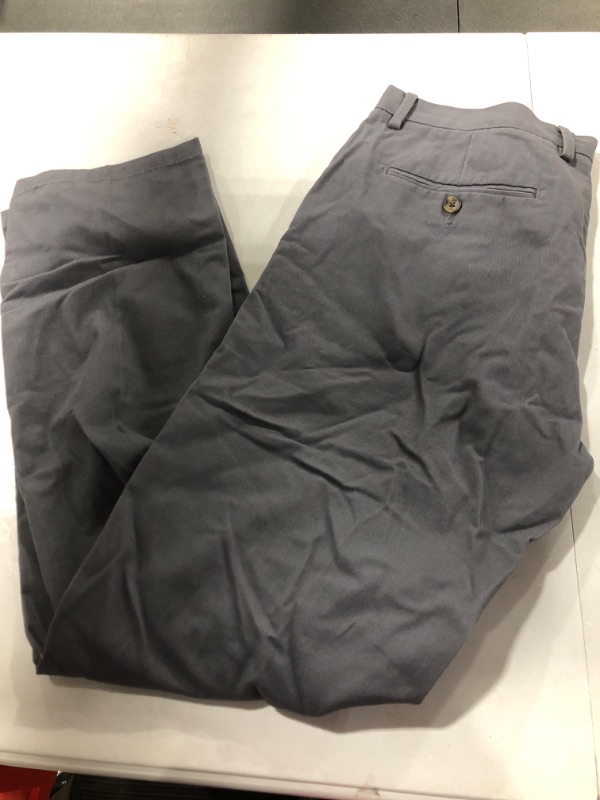 Photo 1 of Amazon Essentials Men's Slim-fit Wrinkle-Resistant Flat-Front Chino Pant Size 34Wx32L
