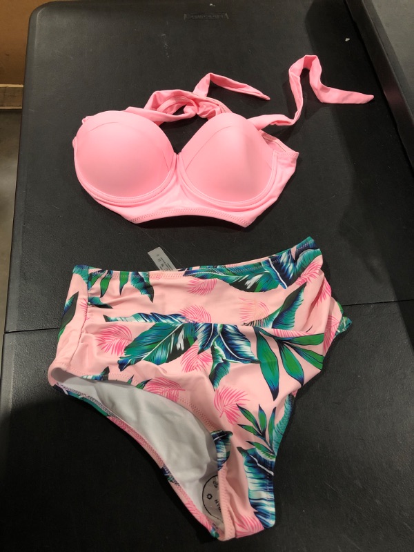 Photo 1 of 2 Piece Swimwear Bikini/ Small