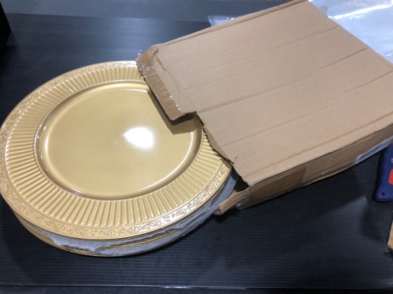 Photo 2 of Yesland 12 Pack Gold Charger Plates with Hammered Rim, 13 Inch Plastic Round Charger for Dinner Plates Dinner Chargers Set for Wedding Decorative, Party,...

