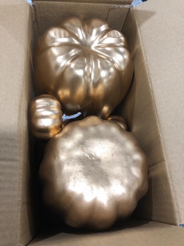 Photo 2 of 12 pcs Assorted Sizes Gold Artificial Pumpkins Faux Foam Autumn Pumpkins with 24 pcs Acorns and 6 pcs Pinecones for Halloween Thanksgiving Table Fall Harvest Home Decorations 12 Pcs Golden Pumpkins