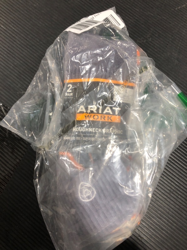 Photo 2 of Ariat Graphic Crew Socks, 2 Pairs
