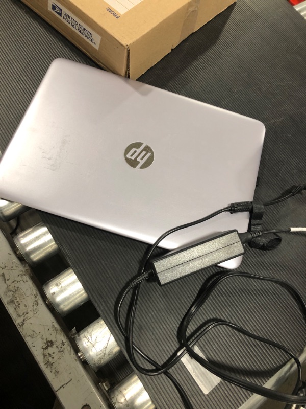 Photo 4 of HP EliteBook 840 G3 - 14” FHD, Intel Core i5-6300U 2.4Ghz, 8GB DDR4, 256GB SSD, Bluetooth 4.2, Windows 10 64 
Will not boot past main screen nonfunctional, parts only!!!