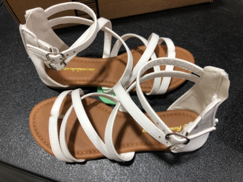 Photo 2 of FUNKYMONKEY Girls Gladiator Strap Sandals Flat Fisherman Thong Cross Strappy Sandals size 5