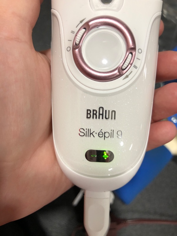 Photo 3 of Braun Silk-epil 9 9-720 Epilator