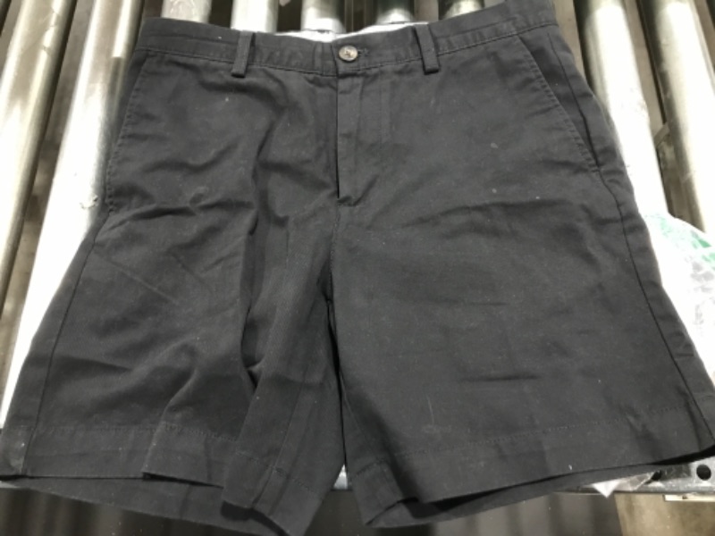 Photo 2 of Amazon Essentials Men's Classic-Fit 7" Short SIZE 31