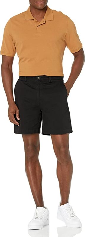 Photo 1 of Amazon Essentials Men's Classic-Fit 7" Short SIZE 31