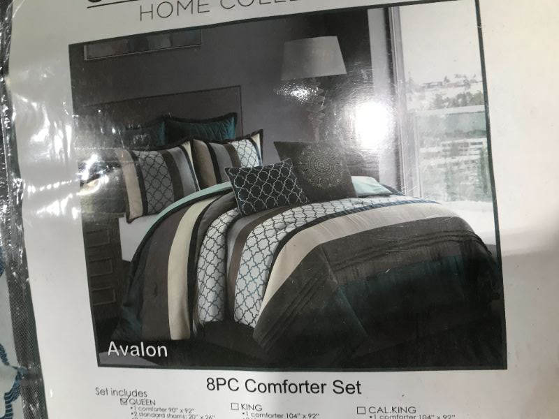 Photo 1 of 8pcs comforter set--queen