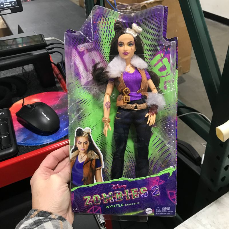 Photo 2 of Disney’s Zombies 2, Wynter Barkowitz Werewolf Doll (~11.5-inch) wearing Rocker Outfit and Accessories, 11 Bendable “Joints,” Great Gift for ages 5+ [Amazon Exclusive] Multi