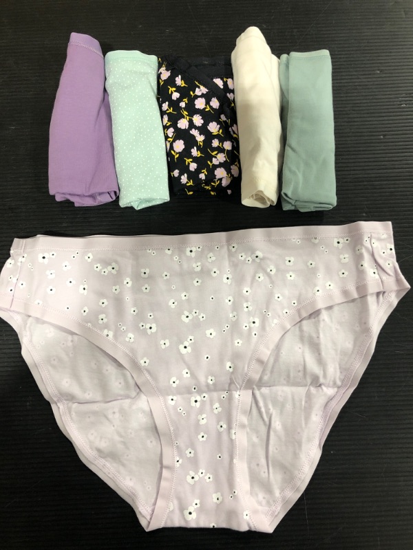 Photo 1 of [Size M] 6 Pack Ladies Briefs- Various Colors