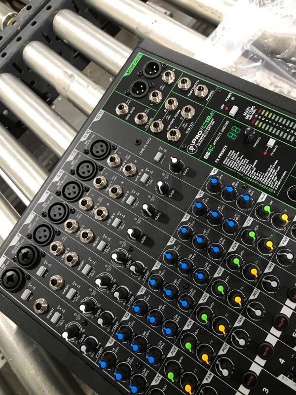 Photo 2 of Mackie ProFXv3 Series, 12-Channel Professional Effects Mixer with USB, Onyx Mic Preamps and GigFX effects engine - Unpowered (ProFX12v3)
SOLD FOR PARTS ONLY 