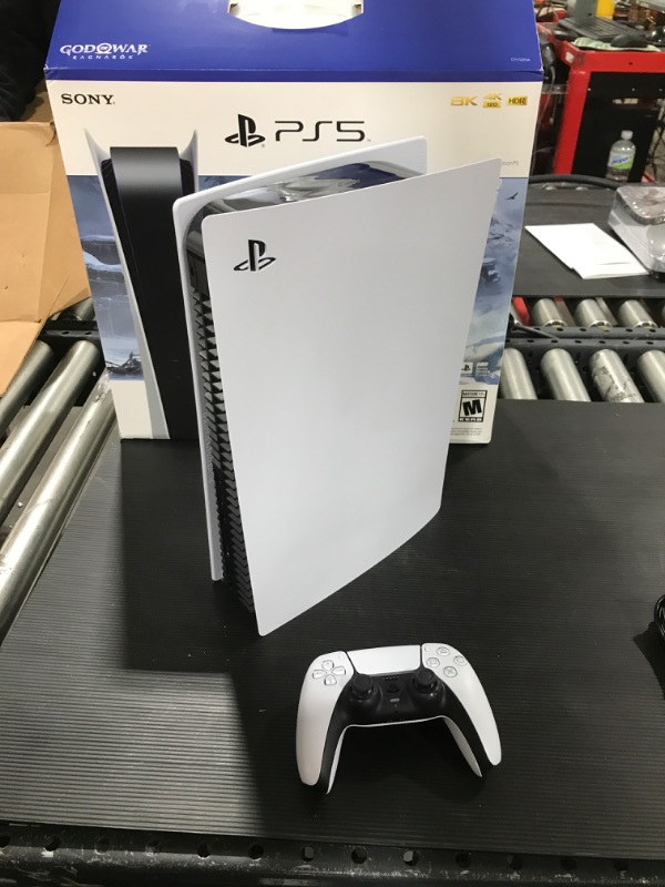 Photo 3 of PlayStation®5 Console– God of War Ragnarök Bundle Storage: 825GB
