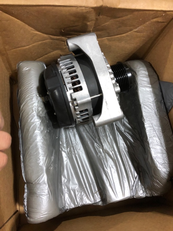 Photo 1 of ACDelco 84143543 Alternator