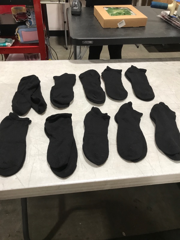 Photo 1 of 10pk of black ankle socks